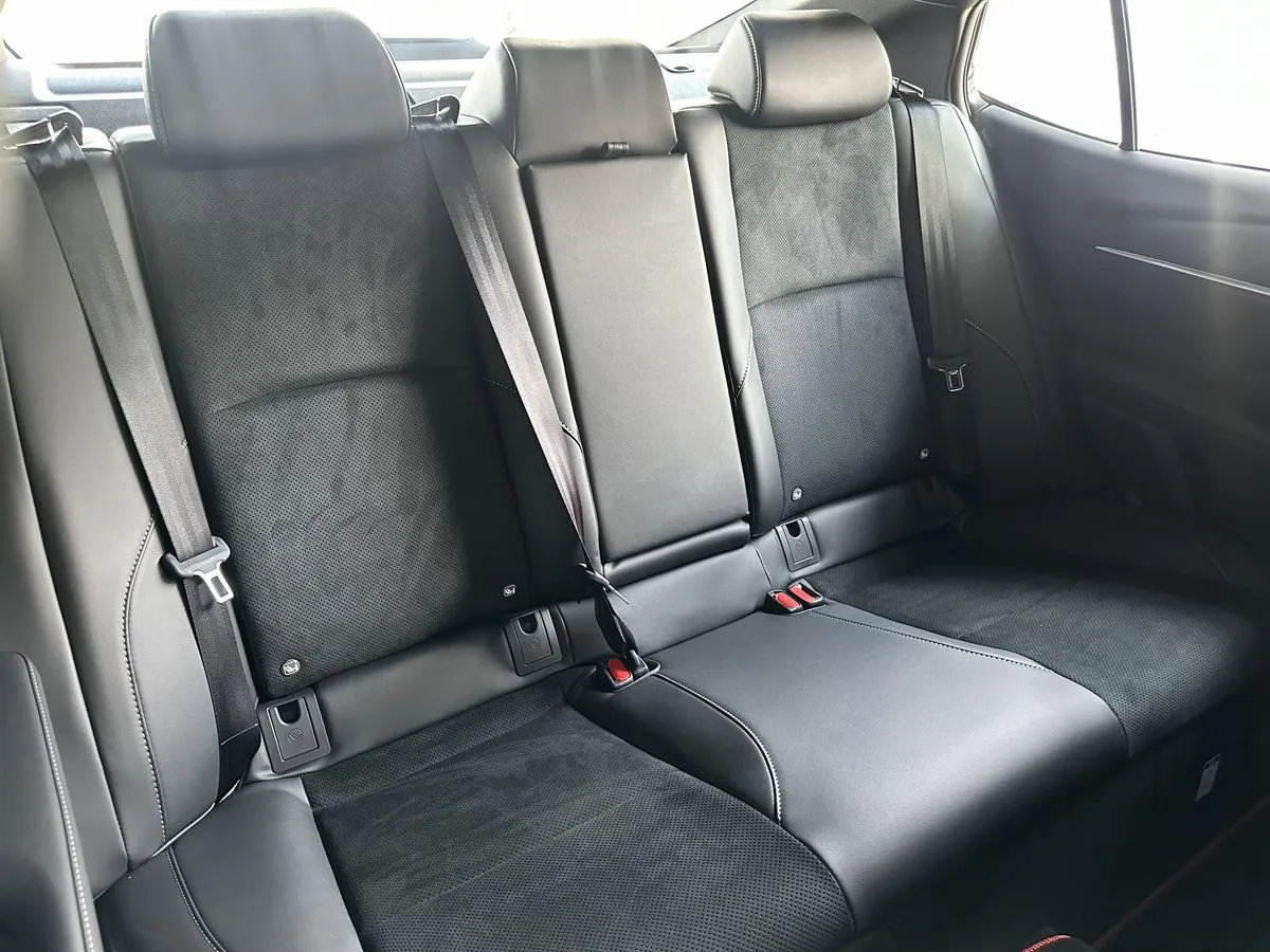Toyota Camry 2025