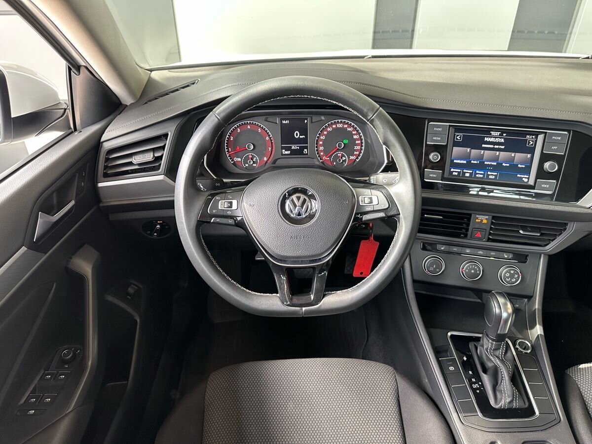 Volkswagen Jetta 2020