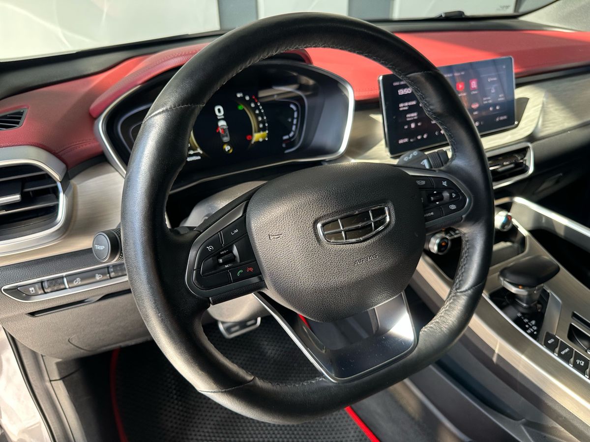 Geely Coolray 2022