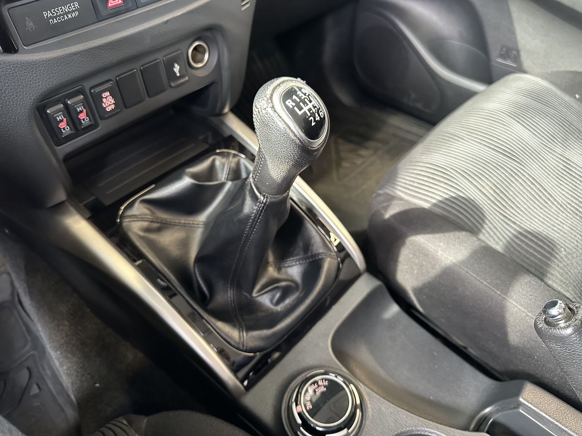 Mitsubishi Pajero Sport 2019