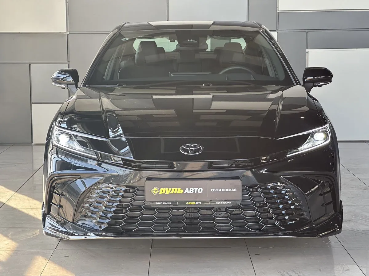 Toyota Camry 2025