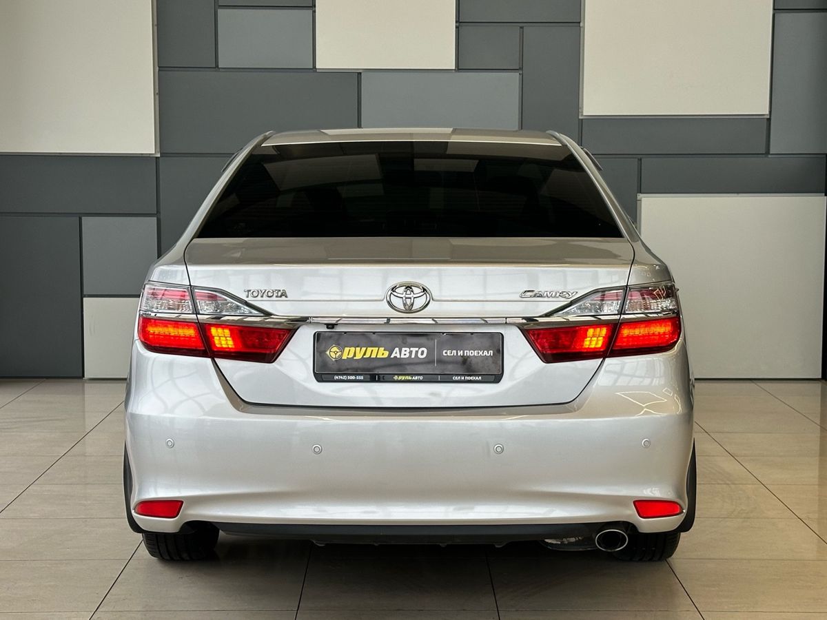 Toyota Camry 2016
