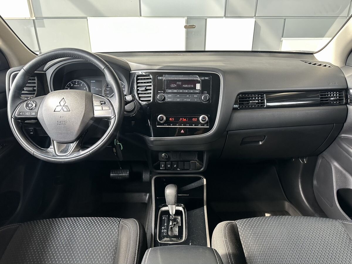 Mitsubishi Outlander 2021