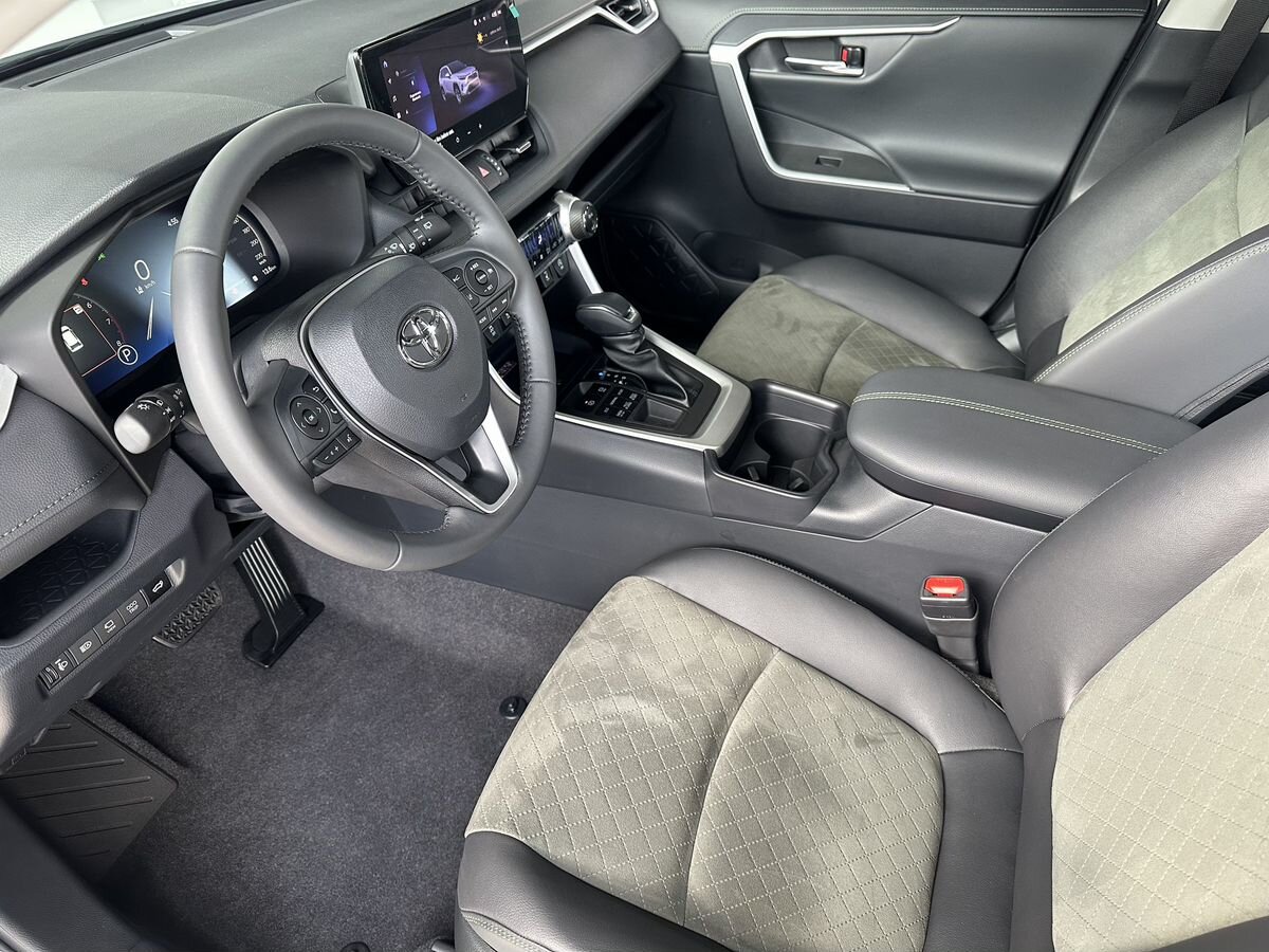 Toyota RAV4 2024