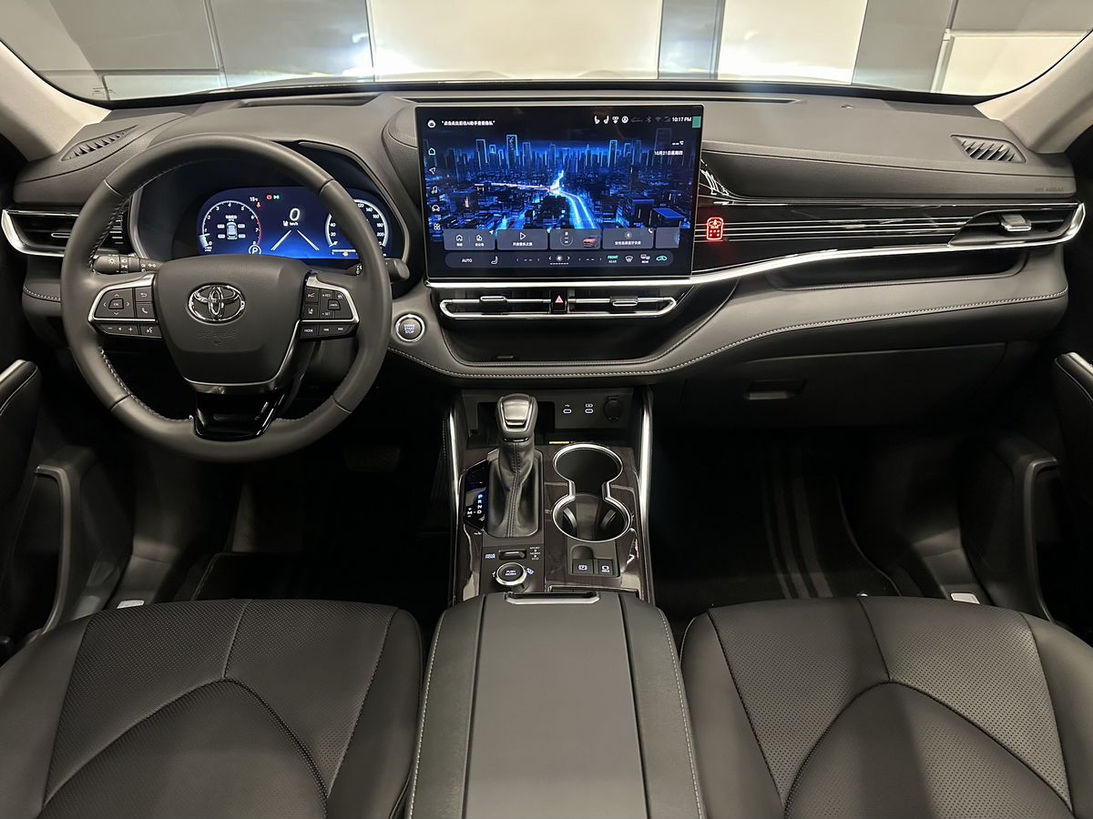 Toyota Highlander 2025