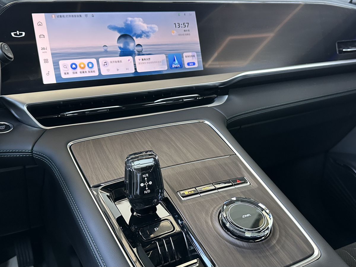 Geely Monjaro 2025