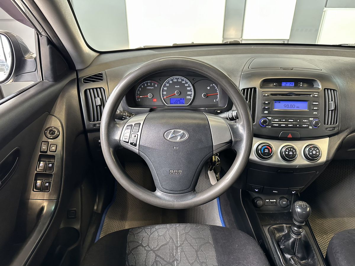 Hyundai Elantra 2010