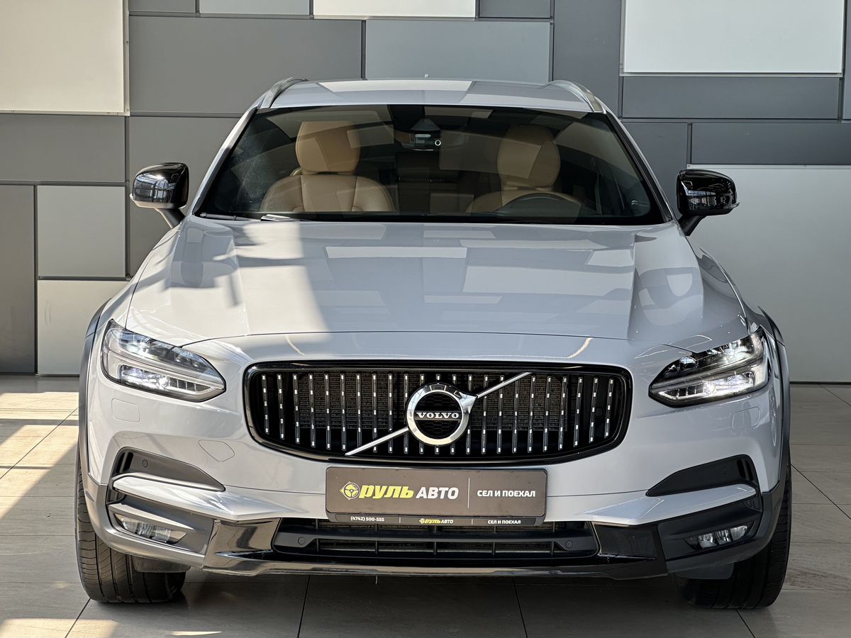 Volvo V90 Cross Country 2019