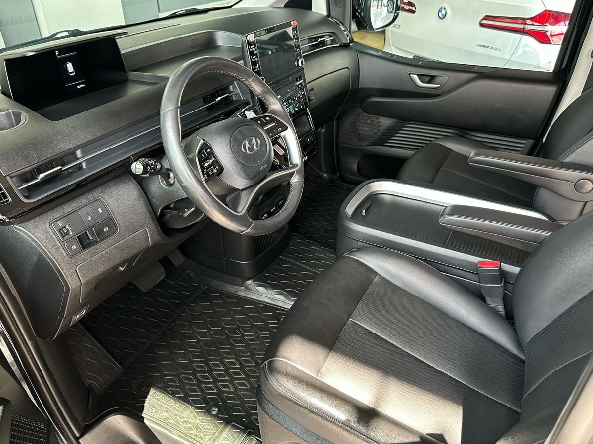 Hyundai Staria 2022