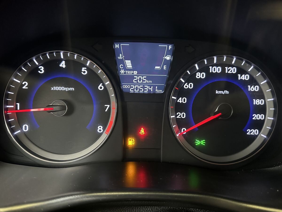 Hyundai Solaris 2013