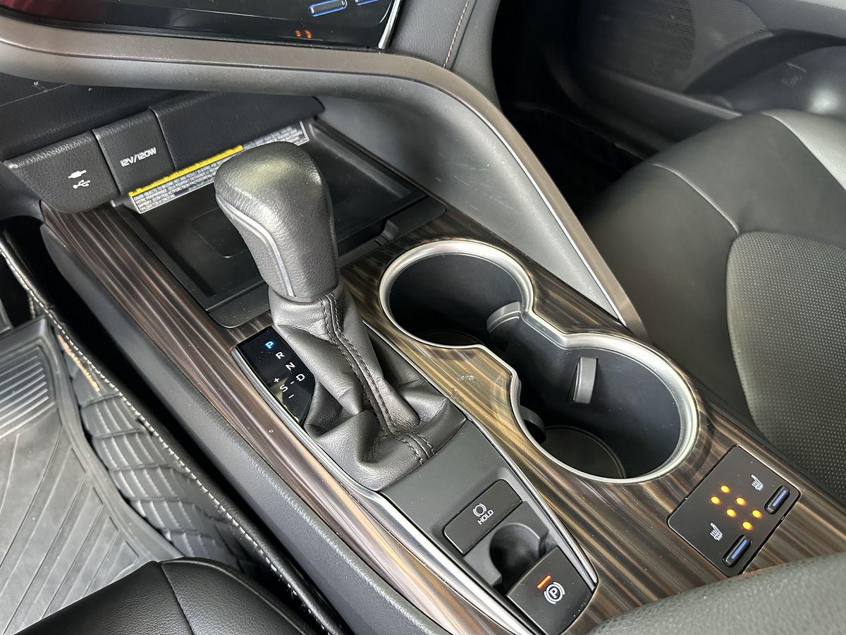Toyota Camry 2019