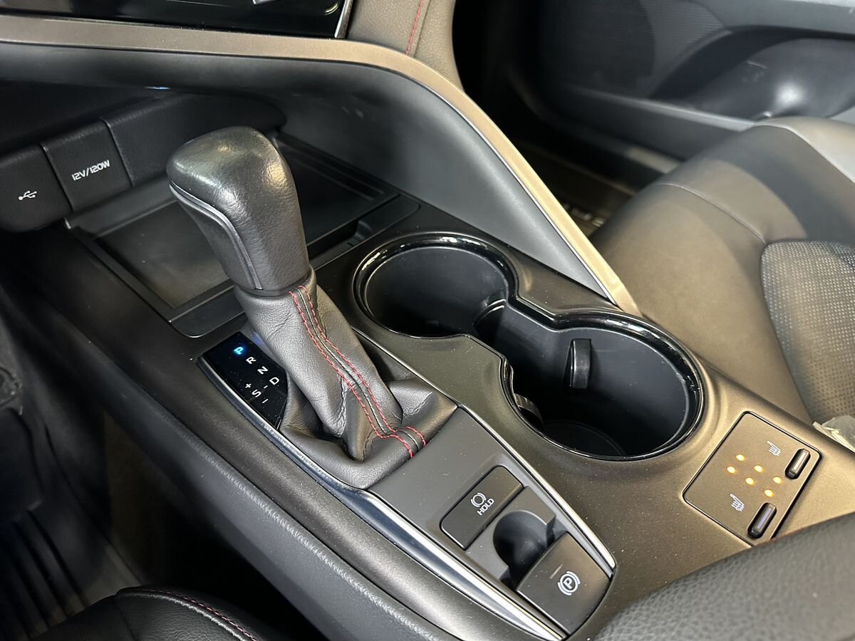 Toyota Camry 2021