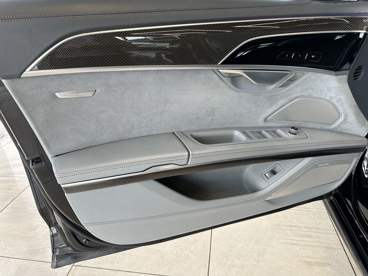 Audi S8 2021
