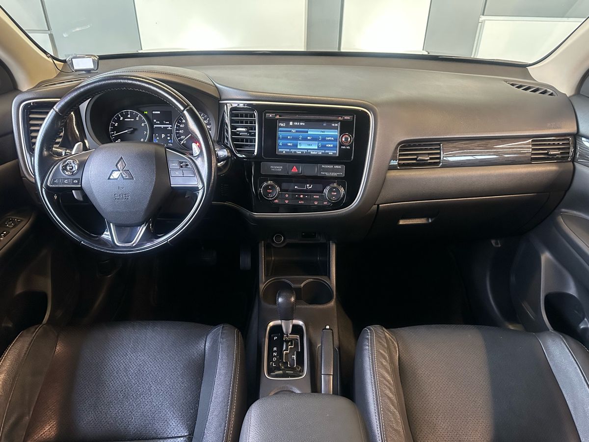Mitsubishi Outlander 2016
