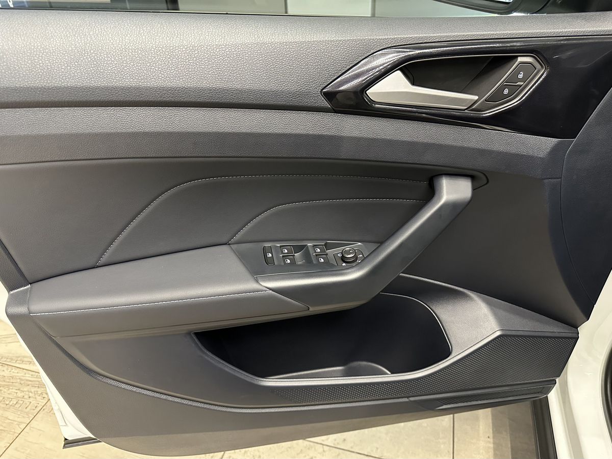 Volkswagen Tharu 2025