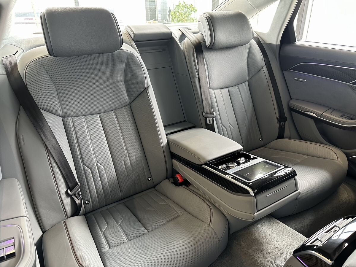 Audi S8 2021