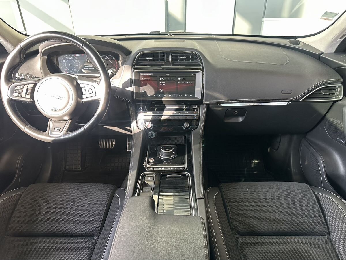 Jaguar F-Pace 2019