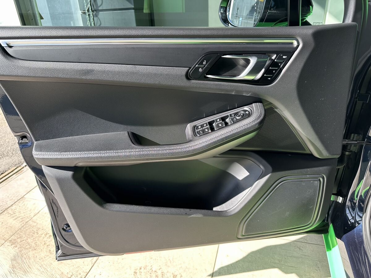 Porsche Macan 2020