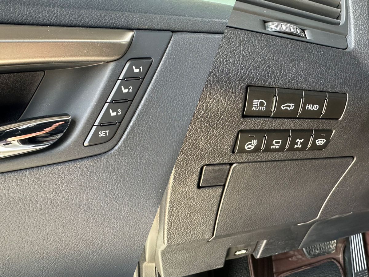 Lexus RX 2022