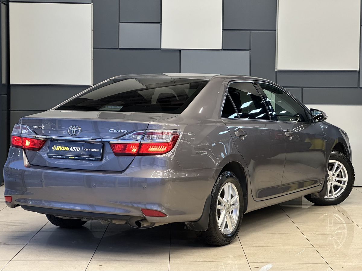 Toyota Camry 2016