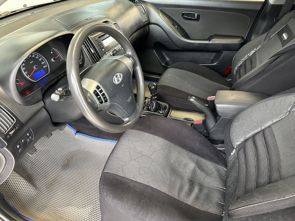 Hyundai Elantra 2010