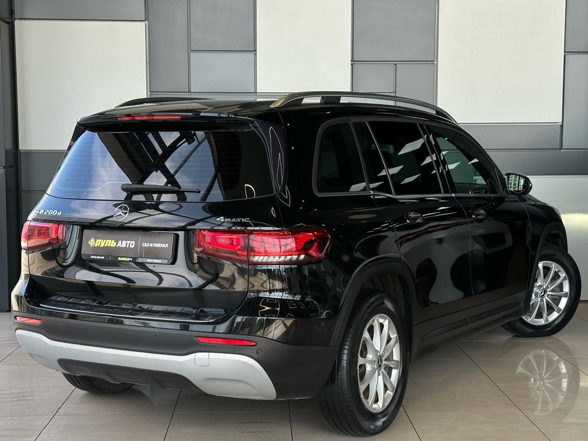 Mercedes-Benz GLB 2021