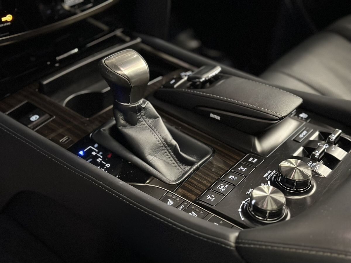 Lexus LX 2018