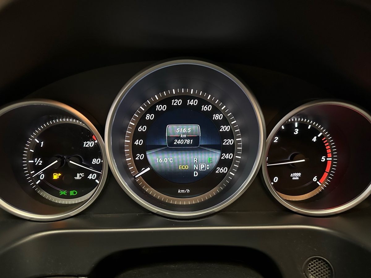 Mercedes-Benz E-Класс 2015