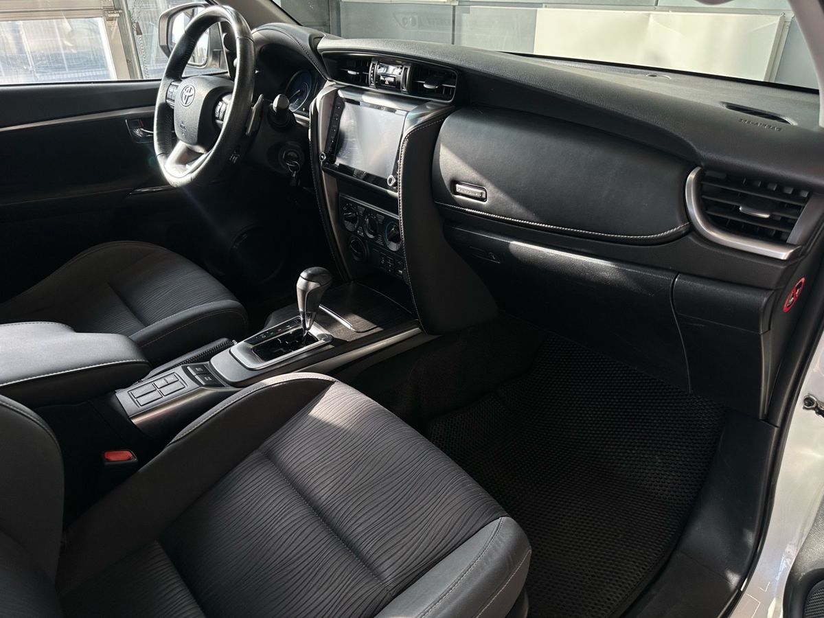 Toyota Fortuner 2021