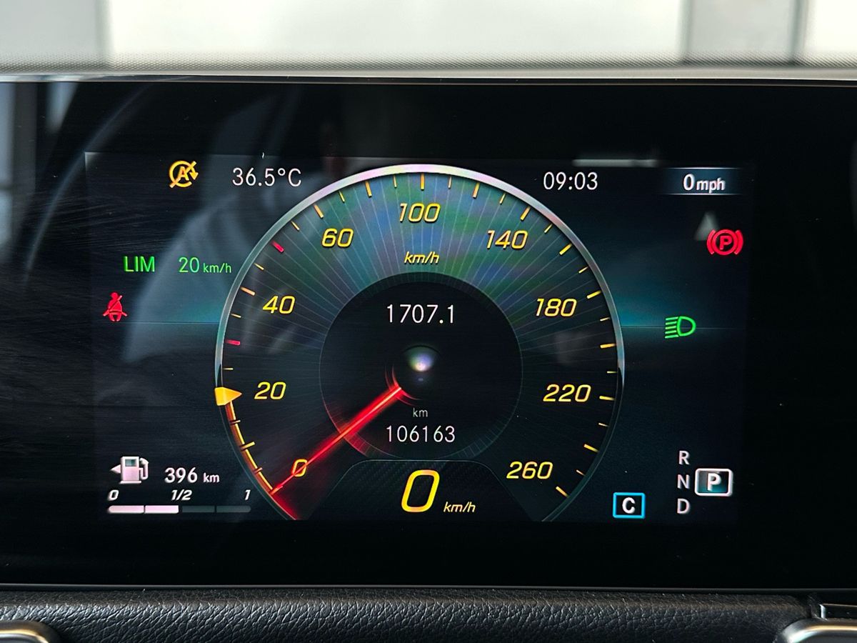 Mercedes-Benz GLB 2021