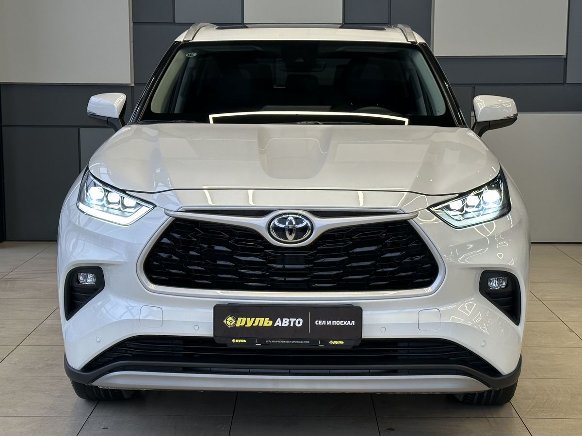 Toyota Highlander 2025