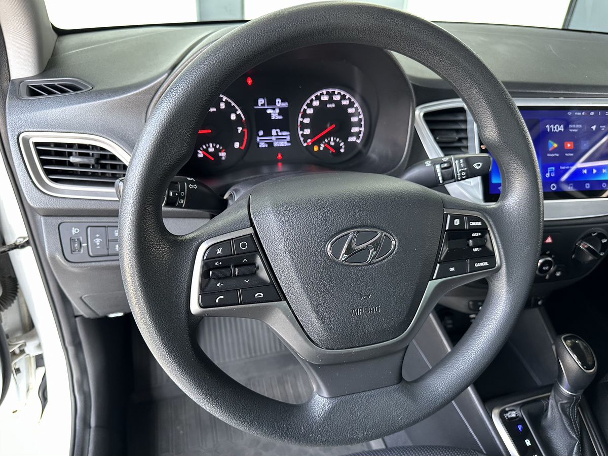 Hyundai Solaris 2021
