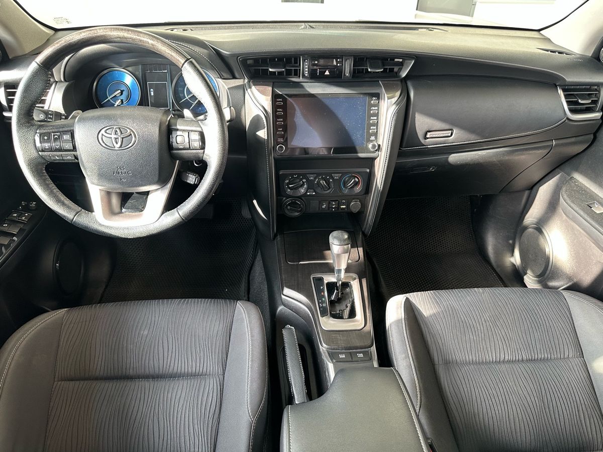 Toyota Fortuner 2021
